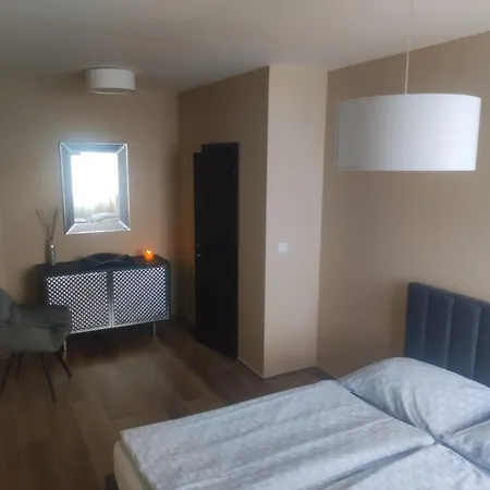 Apartment Koloseo *