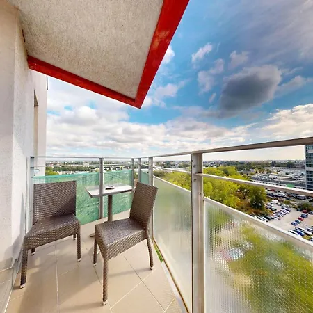 Koloseo Apartment With Parking Apartamento Bratislava